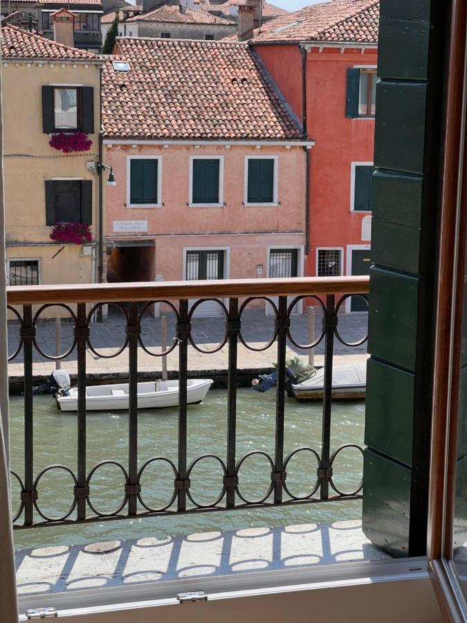 Venezia Canal View *